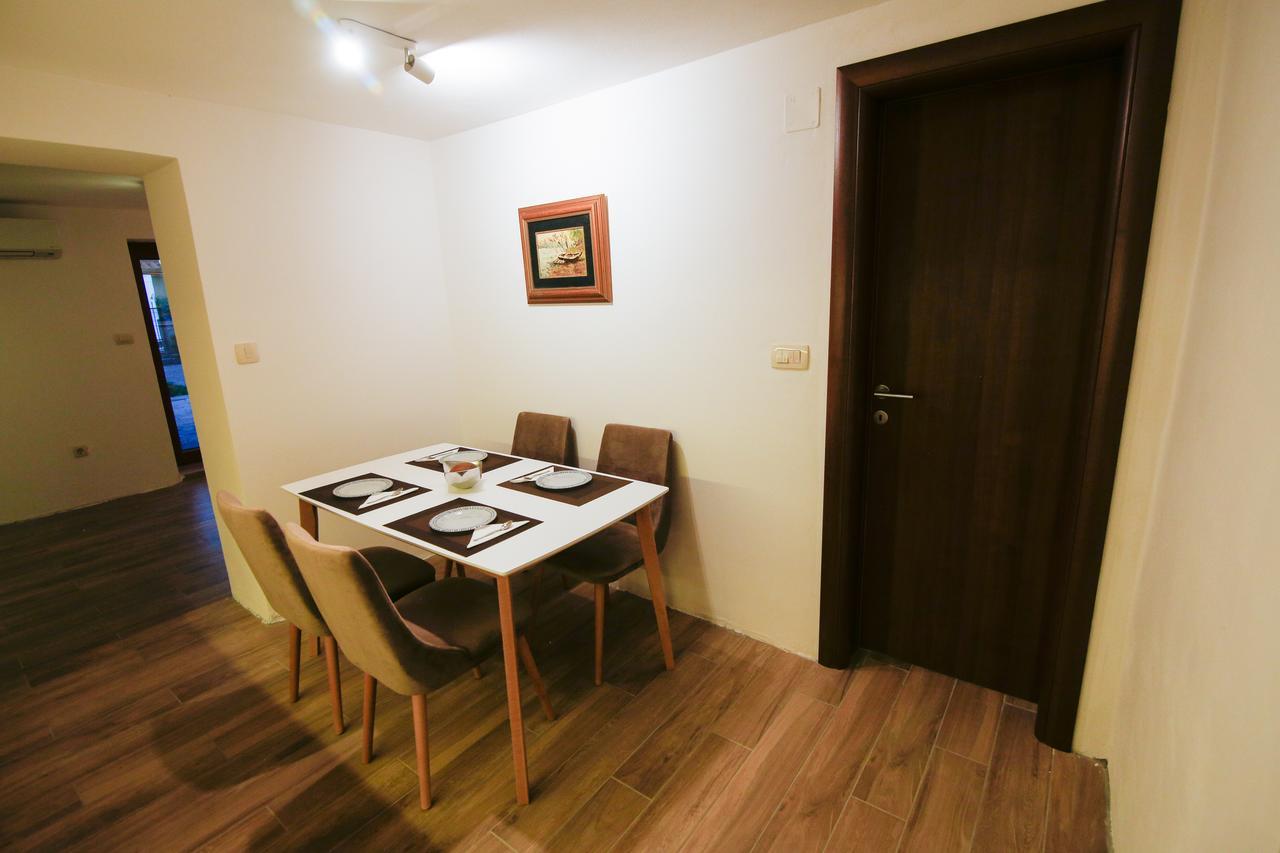 Ferienwohnung Reina Petrovac na moru Exterior foto